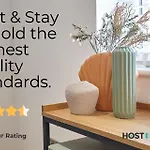 Host & - 4 The Mount Whitby